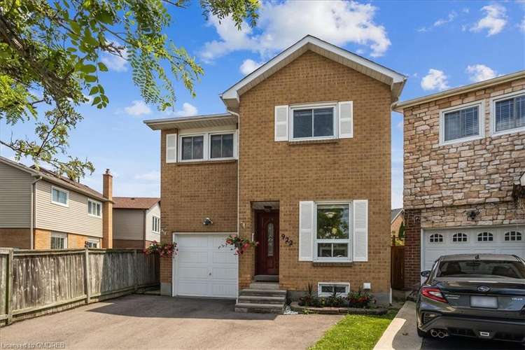 922 Queensbridge Drive, Mississauga, ON, Creditview