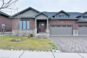 2022 Upperpoint Boulevard, Middlesex, ON , MLS #40557174 , Image - 1