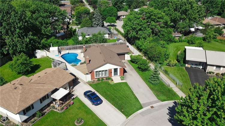 2 Greenfield Court, London, ON, 