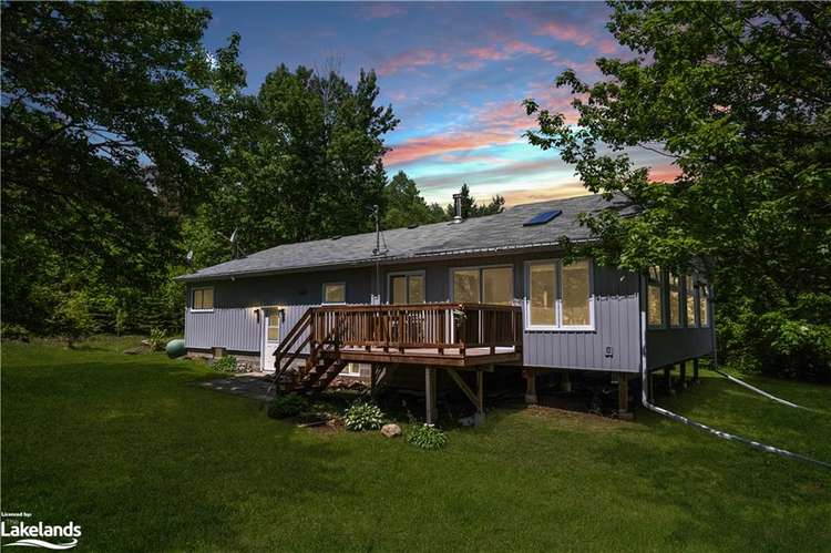 142 Hillside Road, Hastings Highlands, ON, 