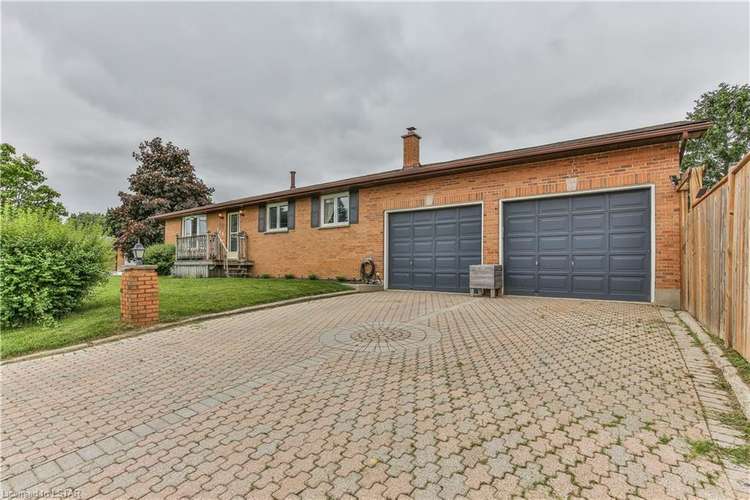 340 Queen Street, Strathroy-Caradoc, ON, 