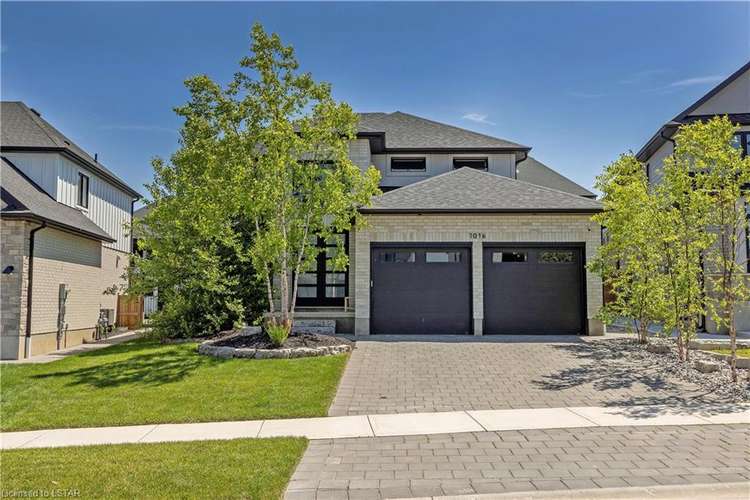 1016 Riverbend Road, London, ON, 