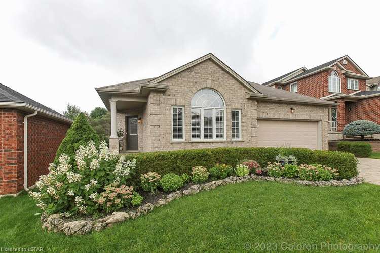 592 Clearwater Crescent, London, ON, 