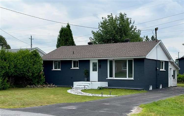 215 Terrace Lawn Drive, North Bay, ON, 