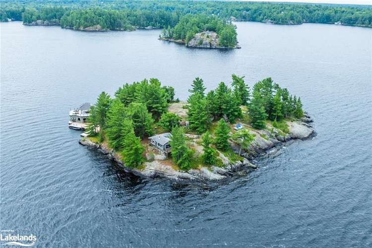 1 Helena Island, Gravenhurst, ON, 