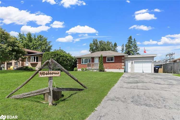 8 Robinson Road, Springwater, ON, Elmvale