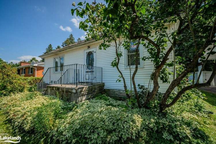 104 Ann Street, Bracebridge, ON, 