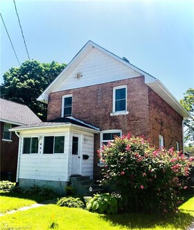 831 11th Street W, Grey County, ON , MLS #40596890 , Image - 1