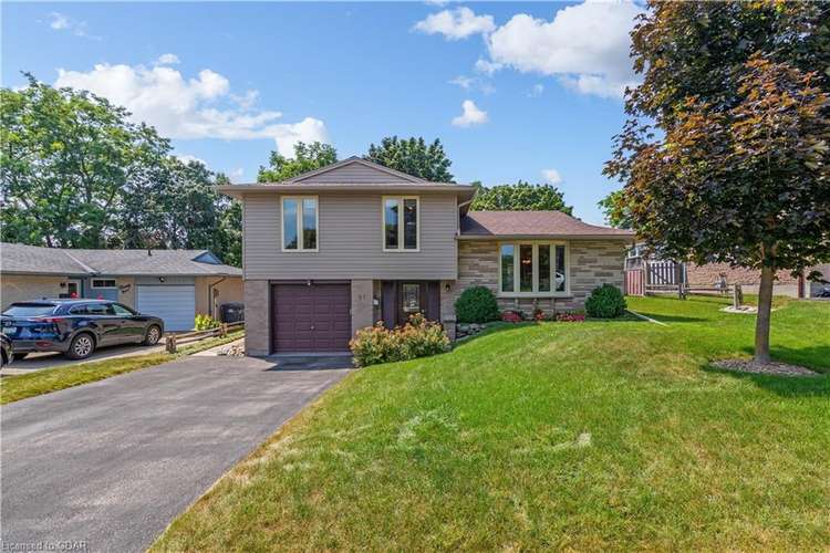 27 Devere Drive, Guelph, ON, College