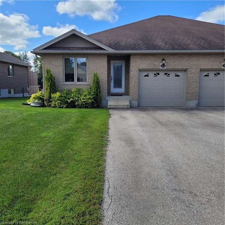 22 Caroline Street, Mapleton, ON, Moorefield