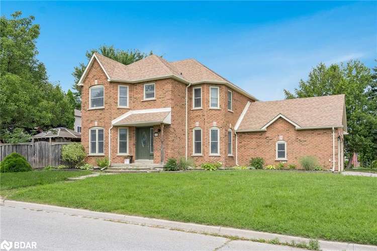 142 Livingstone Street W, Barrie, ON, West Bayfield