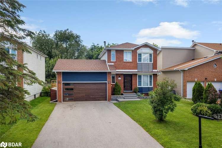 734 Candaras Street, Innisfil, ON, Alcona