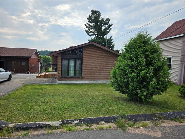 541 Brydges Street, Mattawa, ON, 