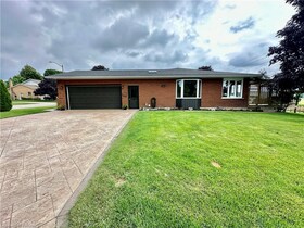21 2nd Street Crescent, Grey County, ON , MLS #40639365 , Image - 1