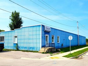 409 Saddler Street W, Grey County, ON , MLS #40633144 , Image - 1