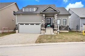 156 Schooners Lane, Grey County, ON , MLS #40629733 , Image - 1