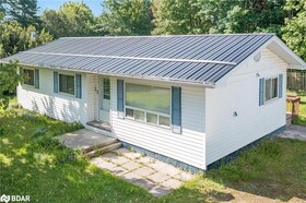 39 Brackenbury Street, Grey County, ON , MLS #40633391 , Image - 1