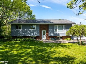 194 Centre Street, Grey County, ON , MLS #40640156 , Image - 1