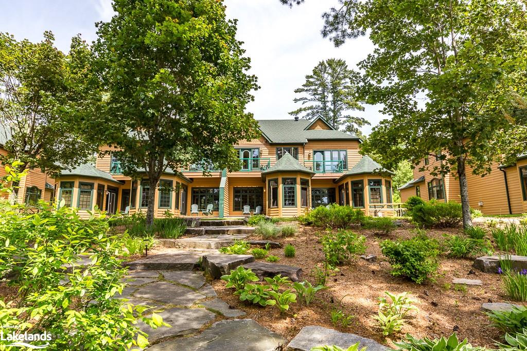 1111 Dwight Beach Road, Lake Of Bays, ON, 