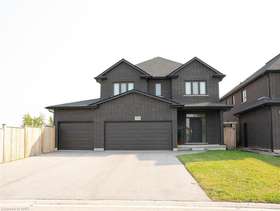 374 Viger Drive, Niagara, ON