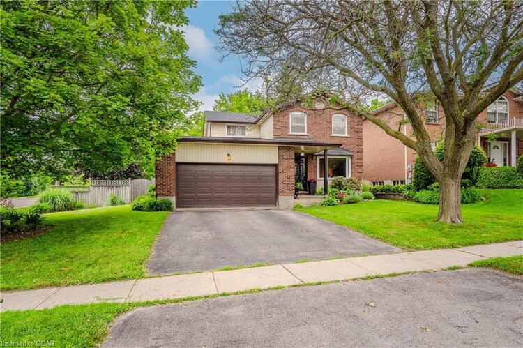 2 Walnut Drive, Guelph, ON, Waverley