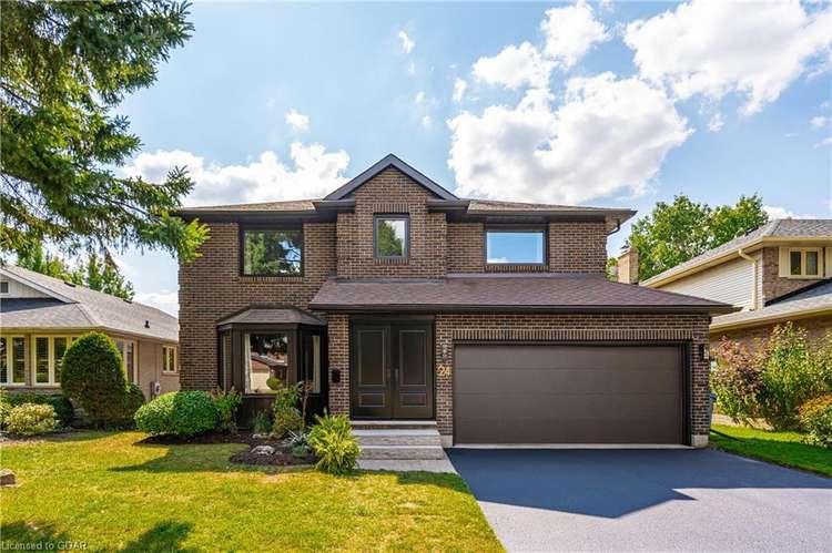 24 Bridlewood Drive, Guelph, ON, College