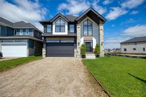 154 Dempsey Drive, Perth, ON
