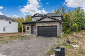 186 Hodgkins Avenue Avenue, Niagara, ON , MLS #40604381 , Image - 1