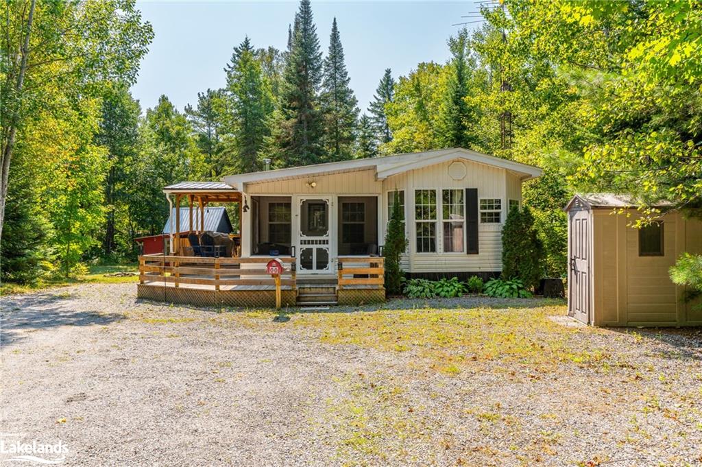 19 High Bush Road, Hastings Highlands, ON, 