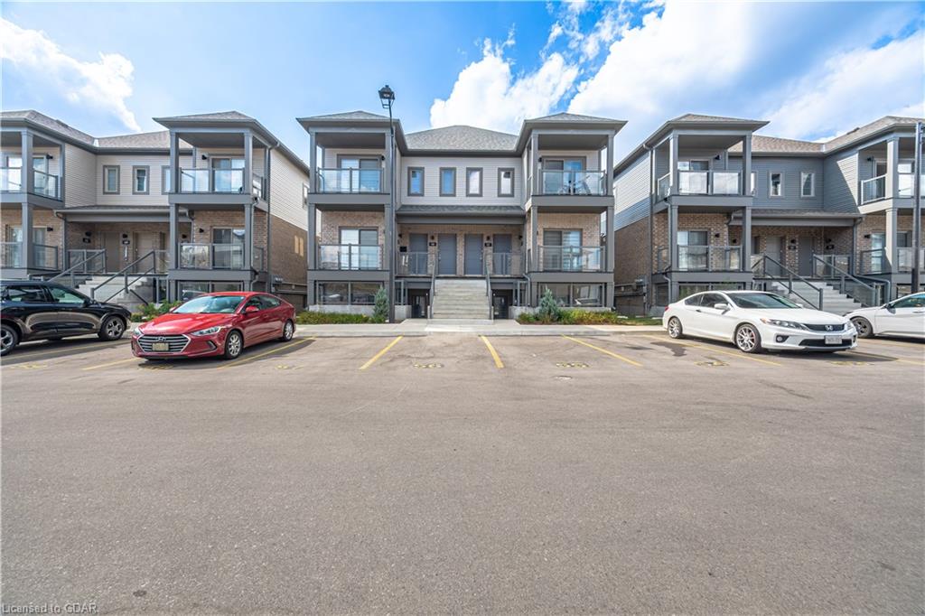 205 West Oak Trail, Kitchener, ON, 