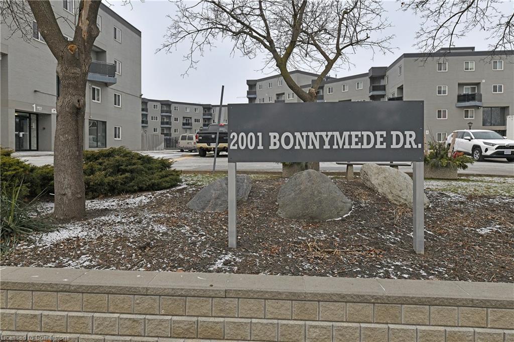 2001 Bonnymede Drive, Mississauga, ON, Clarkson