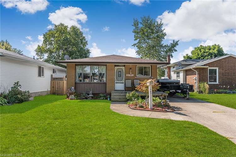 7563 Redhaven Crescent, Niagara Falls, ON, 