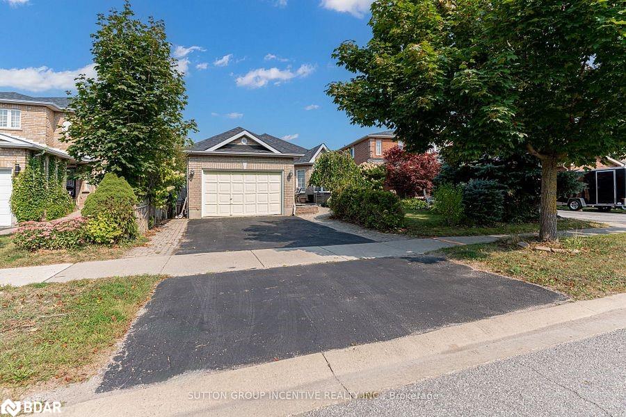 19 Brown Wood Drive, Barrie, ON, Little Lake