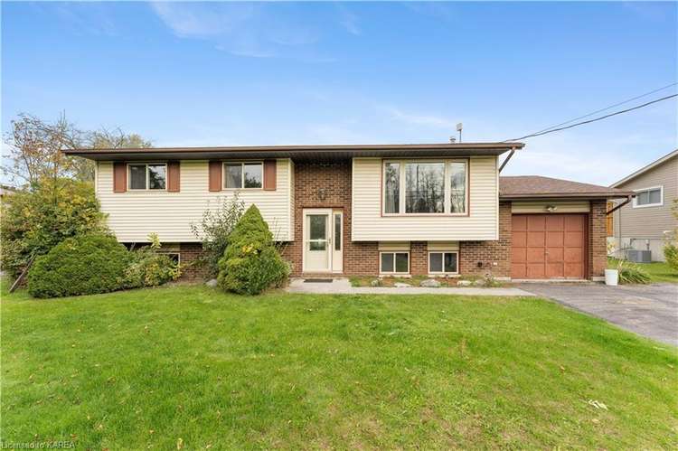 2354 Wallbridge-Loyalist Road, Quinte West, ON, 