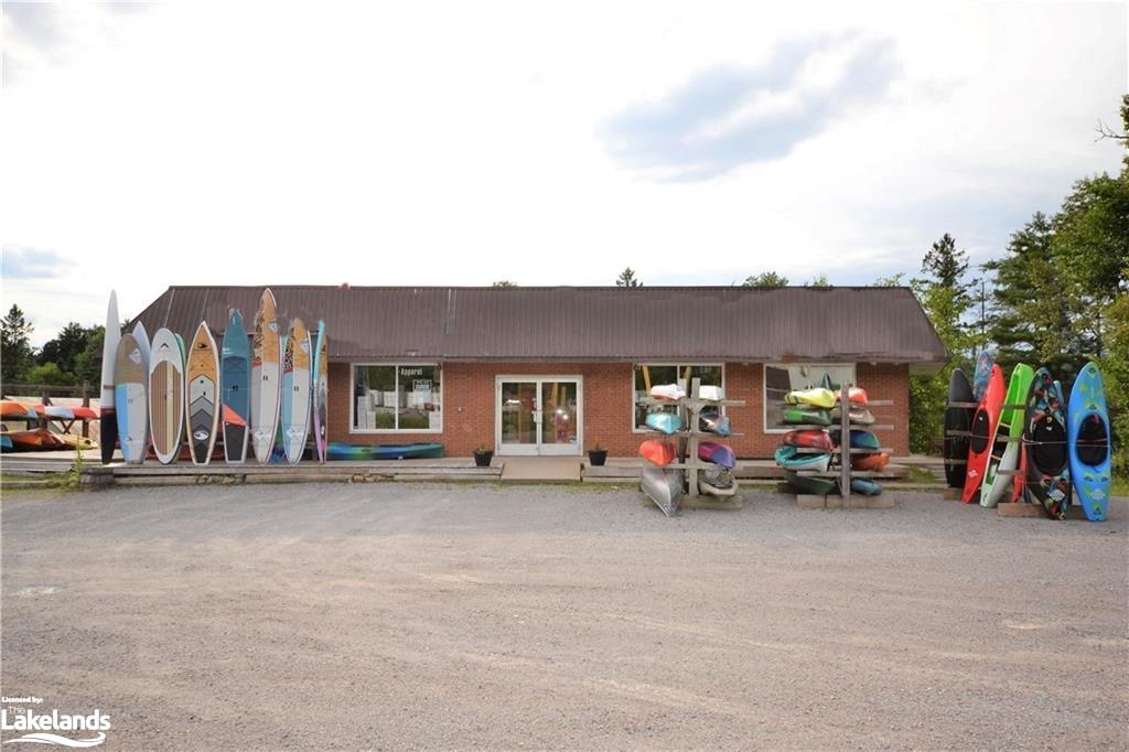 CENTRE UNIT - 12667 Highway 35, Minden Hills, ON, 