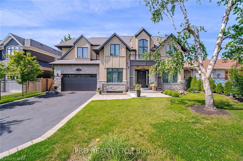 574 Stephens Crescent, Oakville, ON, Bronte East