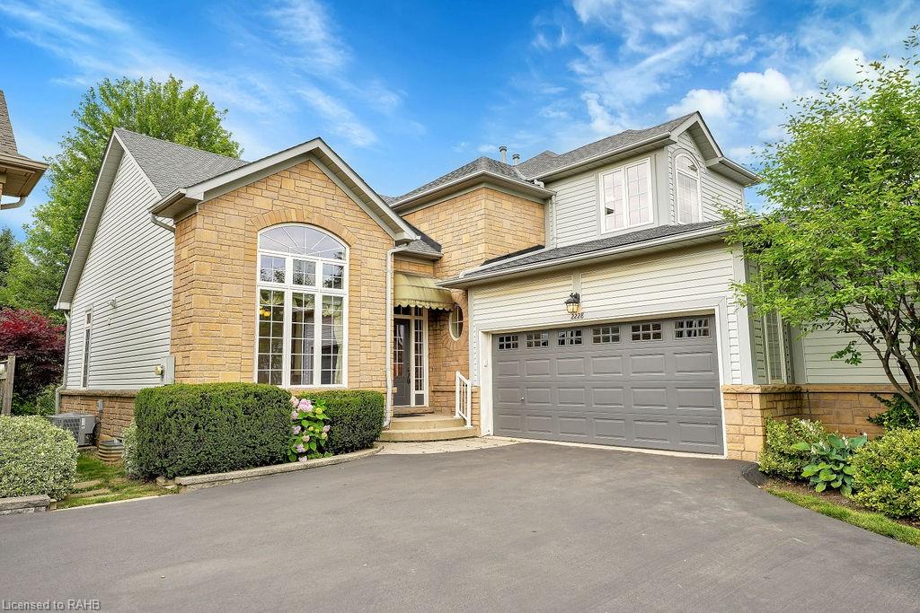 2228 Turnberry Road, Burlington, ON, Rose