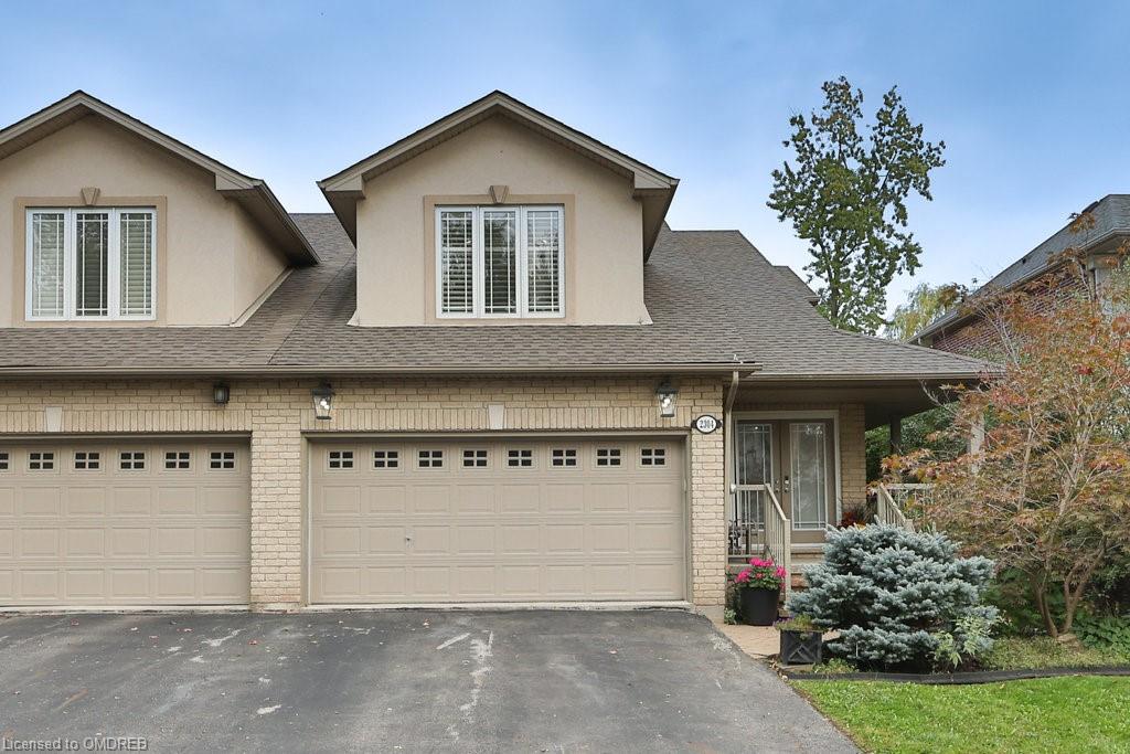 2304 Sovereign Street, Oakville, ON, Bronte West