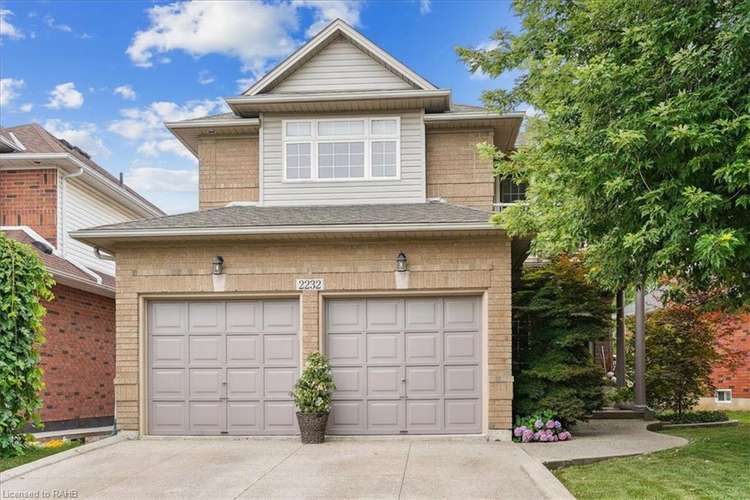 2232 Creekview Drive, Burlington, ON, Rose