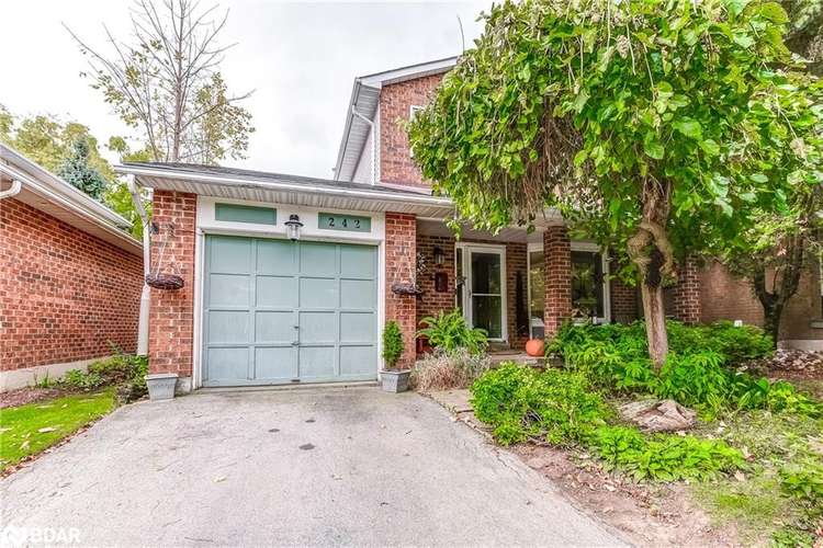 242 Village Wood Road, Oakville, ON, Bronte West