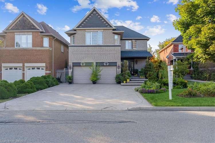 527 Ravineview Way, Oakville, ON, Iroquois Ridge North