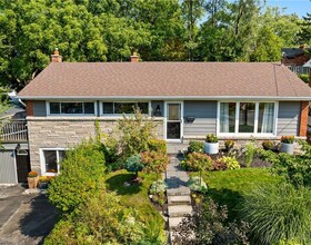 17 Battlefield Drive, Hamilton, ON , MLS #40665730 , Image - 1