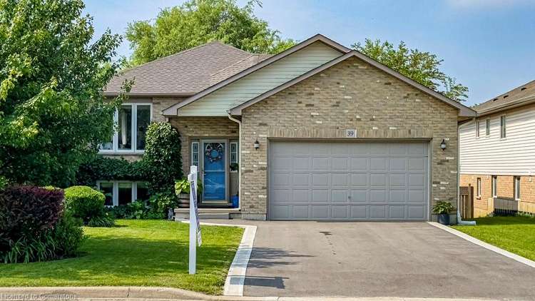 39 Spitfire Drive, Hamilton, ON, Mount Hope