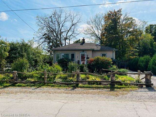 20 East Church Street, Norfolk County, ON, Waterford