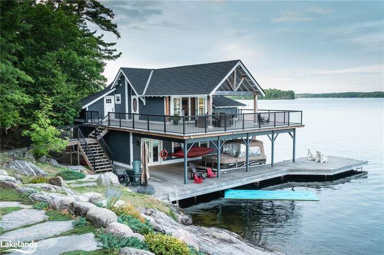 12 Ouno Island, Muskoka Lakes, ON, 