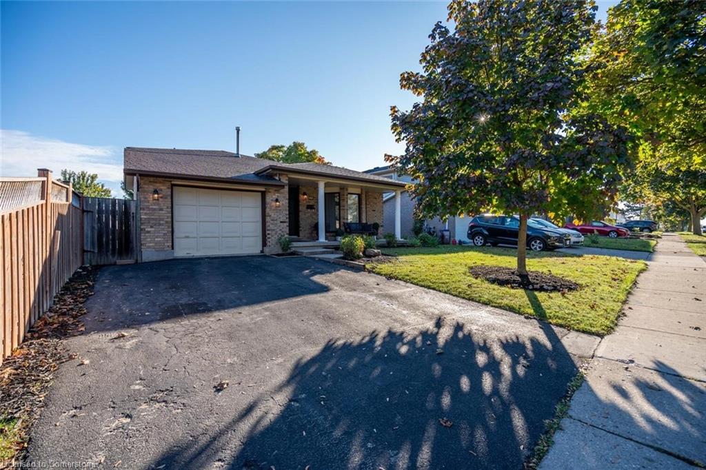 140 Dinison Crescent, Kitchener, ON, 