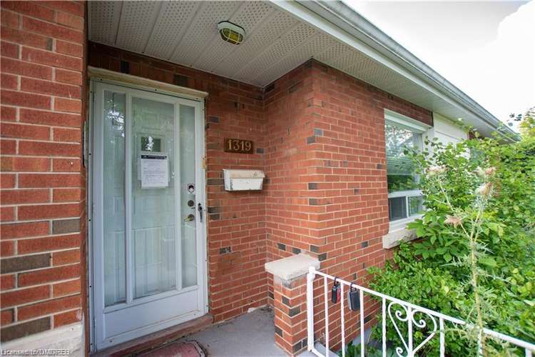 1319 Rebecca Street, Oakville, ON, Bronte East