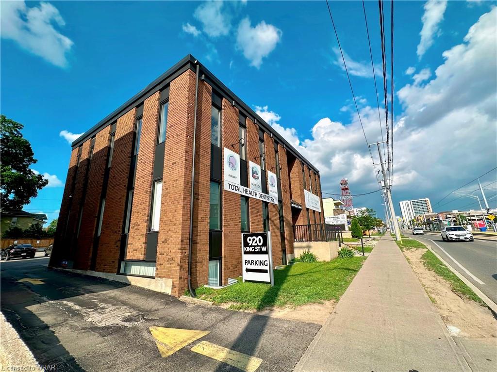 920 King Street W, Kitchener, ON, 