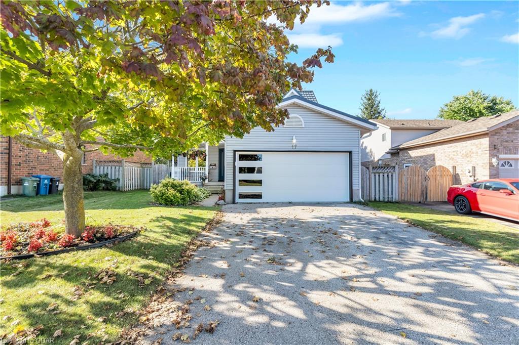 17 Abbeywood Crescent, Guelph, ON, Parkwood Gardens