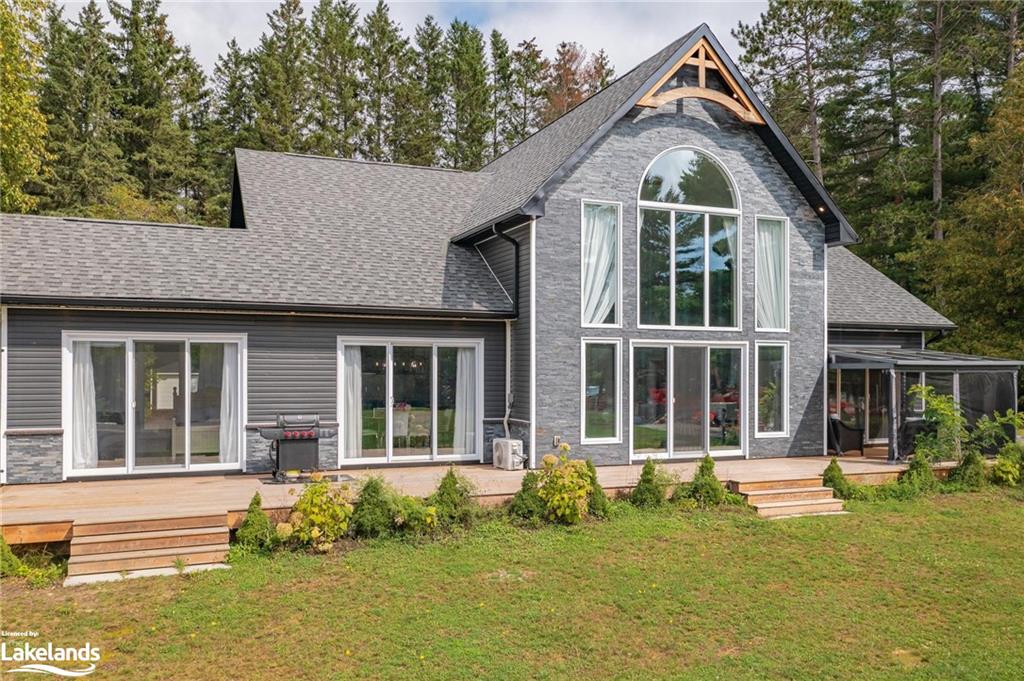 379 Santas Village Road, Bracebridge, ON, 